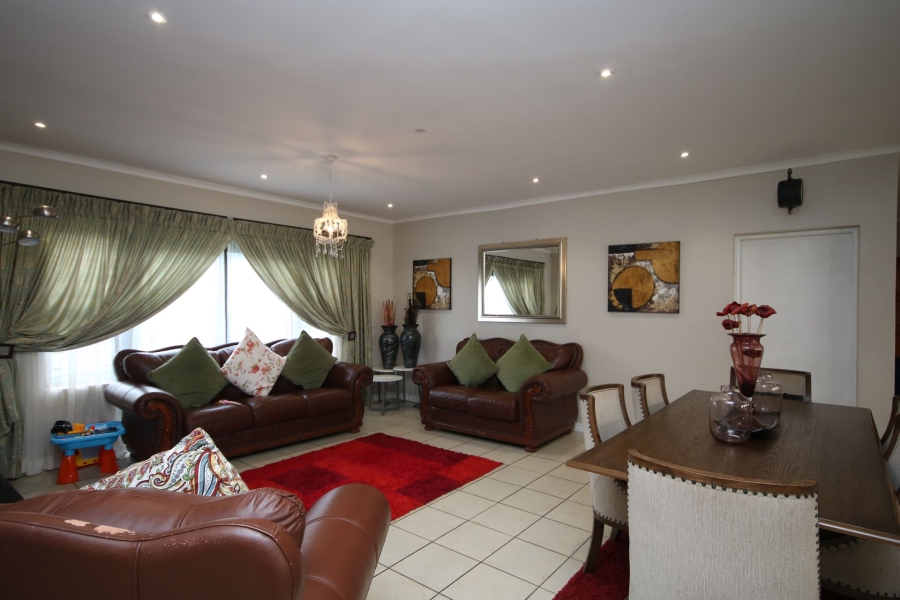 4 Bedroom Property for Sale in Fairview Golf Estate Western Cape